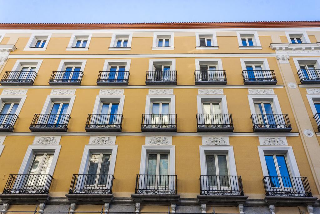 Mola Suites Madrid Exterior photo